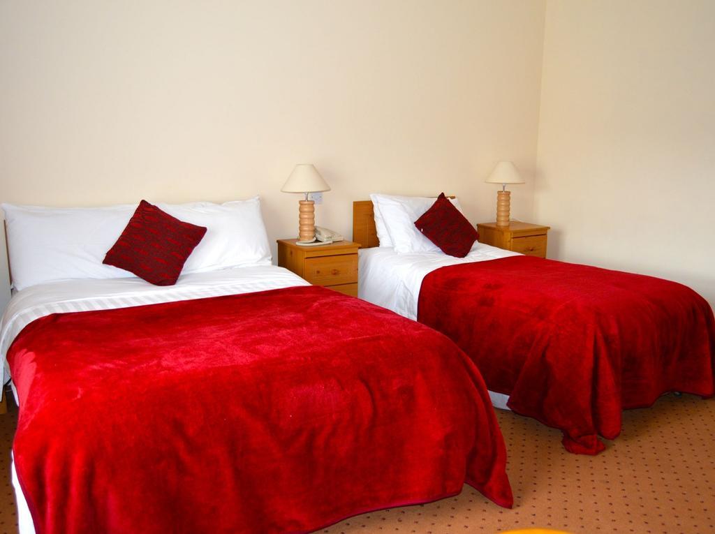 The Ballyliffin Strand Hotel Donegal Town Room photo