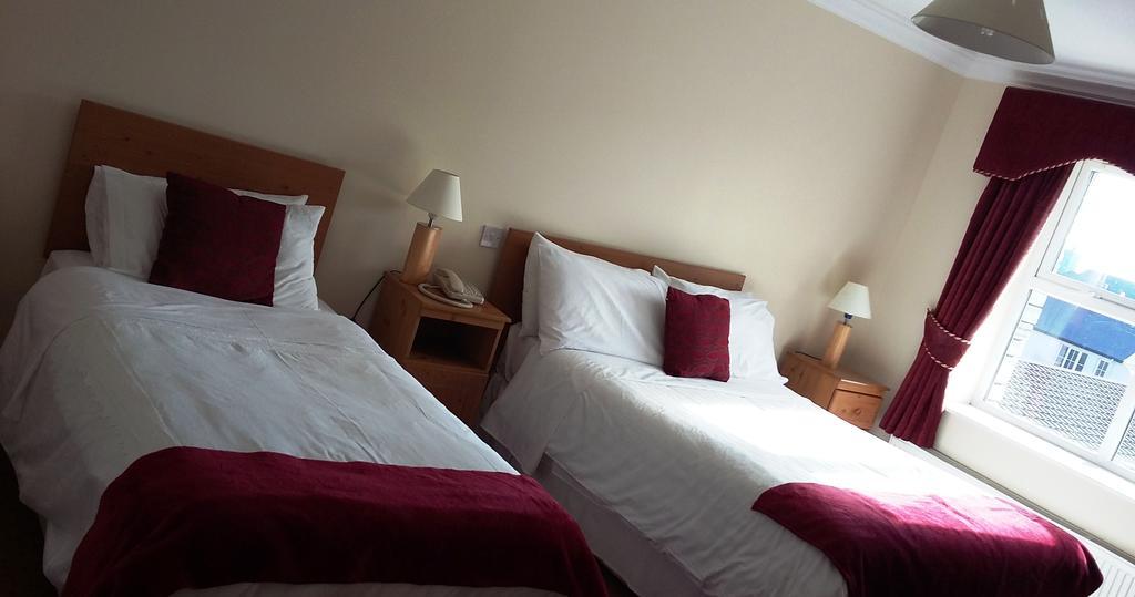 The Ballyliffin Strand Hotel Donegal Town Room photo